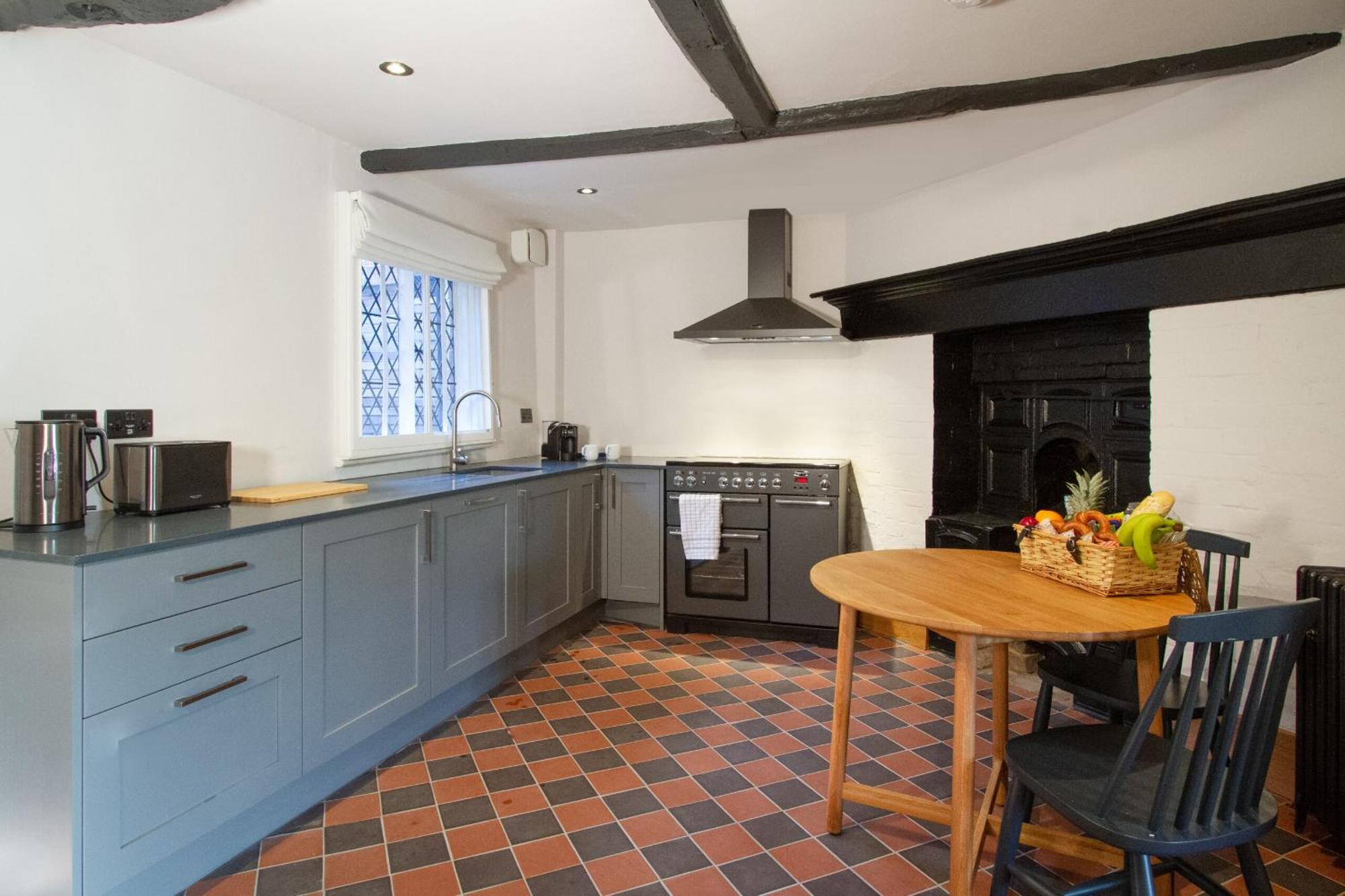 Coventry Historic Houses ภายนอก รูปภาพ